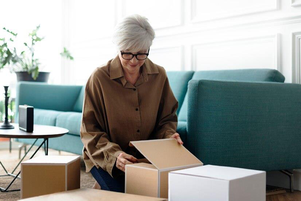 Seniors Guide to Smart Downsizing Header Image
